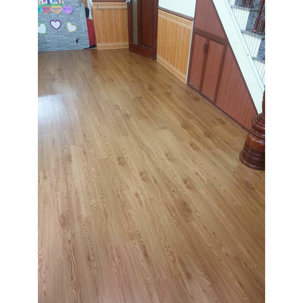 Sàn Nhựa Giả Gỗ Keo Sẵn Kích Thước 91.5x15,4cm Sàn Nhựa Giả Gỗ Keo Sẵn Kích Thước 91.5x15,4cm