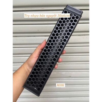 Trụ Nhựa Bán Nguyệt 30x6cm - Có Khớp Nối Dài, Dùng Với Rêu/Dớn/Dừa Cắt Cho Cây Leo