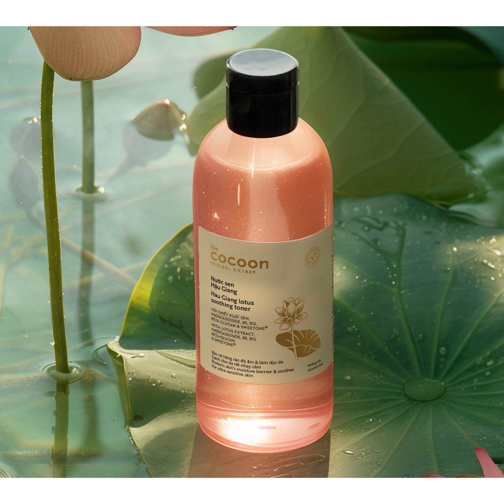 Nước sen Hậu Giang (toner) Cocoon giúp phục hồi đa nhiệm cho da rất nhạy cảm 140ml / 310ml - Vegan Nước sen Hậu Giang (toner) Cocoon giúp phục hồi đa nhiệm cho da rất nhạy cảm 140ml / 310ml - Vegan