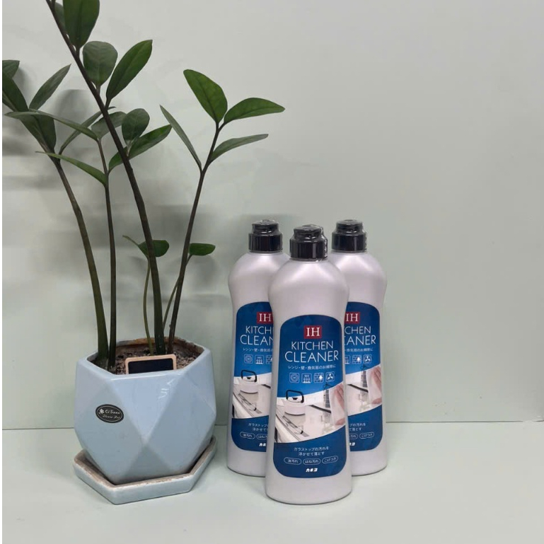 Nước Tẩy Rửa Bếp Từ, Nhà Bếp IH Cleaner Kaneyo 400g Nội Địa Nhật Bản Nước Tẩy Rửa Bếp Từ, Nhà Bếp IH Cleaner Kaneyo 400g Nội Địa Nhật Bản